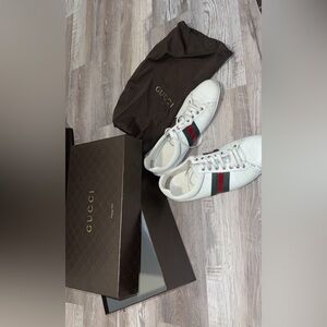 Gucci men sneakers